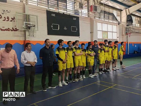 اوج هیجان در فینال والیبال طرح میدان پویا؛ درخشش نوجوانان ورزشکار منطقه ۳