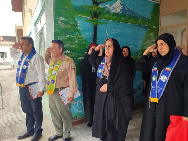 حضور ارزیابان کشوری سازمان دانش‌آموزی در مدارس قائمشهر