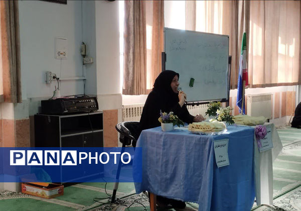 انتخابات انجمن اولیاء و مربیان در دبیرستان میعاد قم