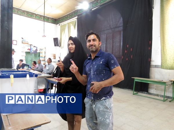 حضور پرشور مردم شهر درق در انتخابات چهاردهمین دوره ریاست‌جمهوری