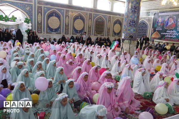 آغاز مسیر نور؛ قاب‌هایی از جشن تکلیف دختران شهرستان بن