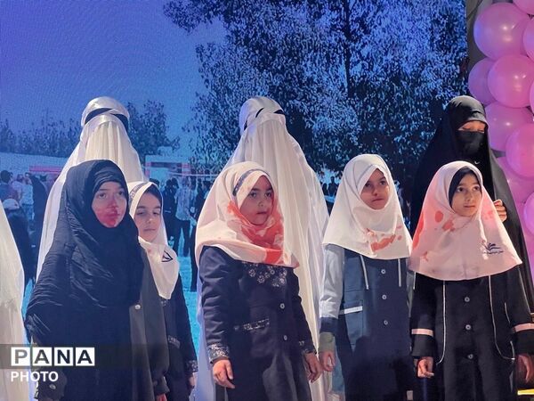 ولادت حضرت معصومه(ع)  و روز دختر در میدان شهدای کرج