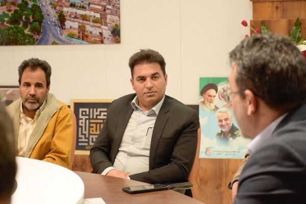 دیدار صمیمانه مسئولین سازمان‌ها و ادارات کاشمر با شهردار
