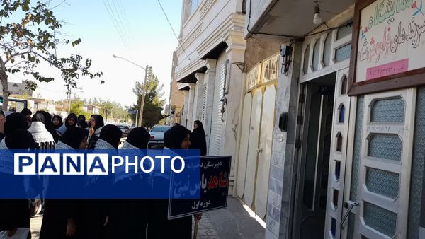 غبارروبی مزار شهدا در گناباد