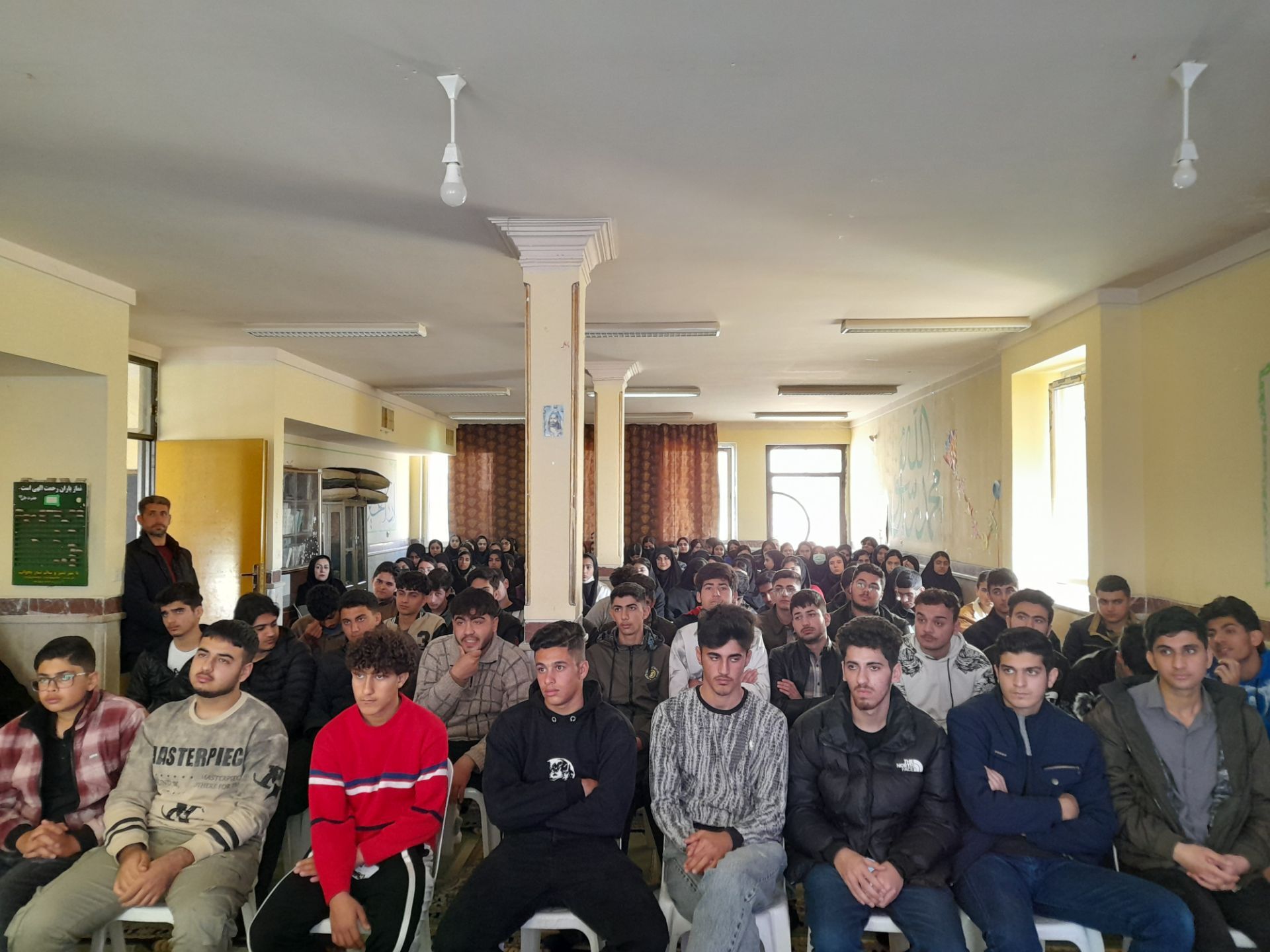 کارگاه مشاوره تحصیلی ـ انگیزشی ویژه دانش‌آموزان مقطع متوسطه دوم شهرستان سیروان