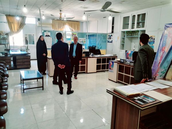 بازدید سرزده نوروزی مدیرکل آموزش و پرورش استان بوشهر از دوایر مختلف اداره‌کل