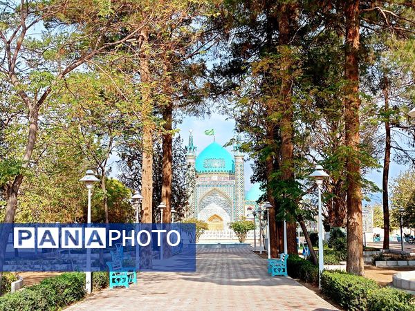 کاشمر در برگریزان پاییز