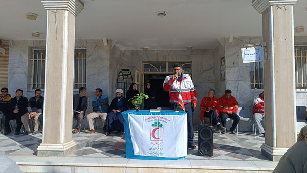 نواختن زنگ زلزله در دبیرستان کوشش شهرستان فاروج 