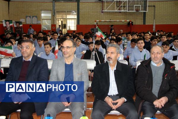 یادواره شهدای جنگ تحمیلی ۱۲ روزه در دبیرستان شاهد سالارشهیدان(ع)