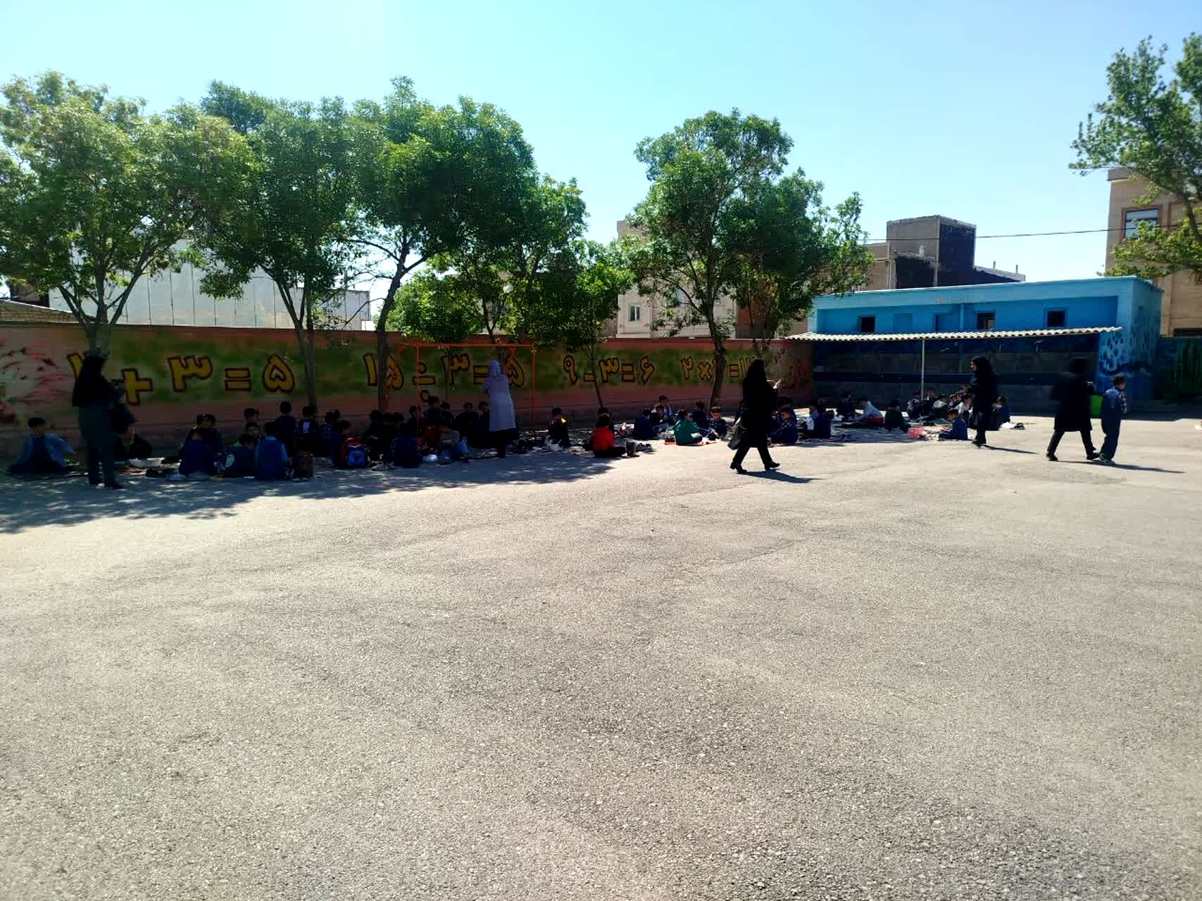 صبحانه سلامت در مدرسه پسرانه مبین شیروان