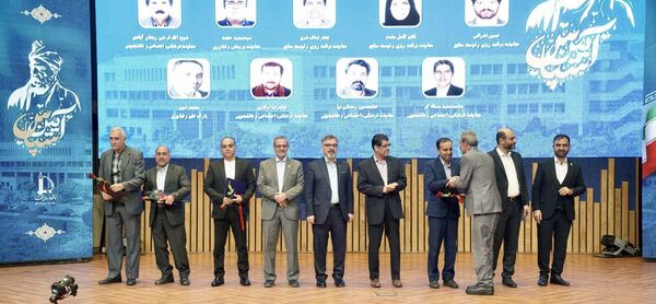 آیینه‌ تلاش کارمندان دانشگاه فردوسی مشهد(۲)