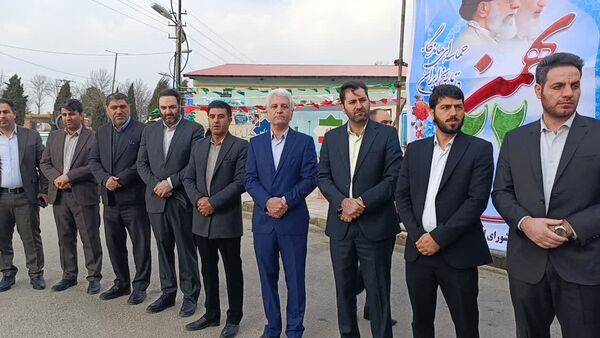 بازدید میدانی دادستان انتظامی قضات در کوهدشت و دیدار با کارکنان و خانواده شهدا