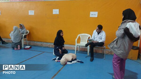 آزمون مهارتی سفیران سلامت در شهرستان خلیل آباد 