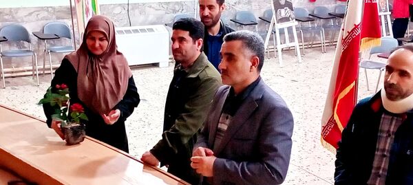 نمایشگاه هفته هنرهای مدرسه (ماها) در دبیرستان سمیه بجنورد