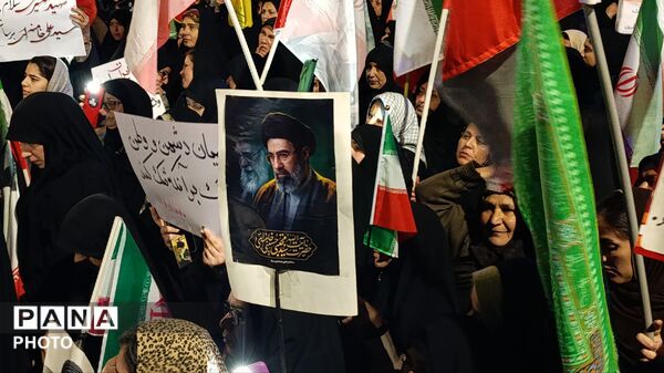 بیعت مردم نیشابور با سومین رهبر انقلاب اسلامی و اعلام بیزاری از دشمنان وطن