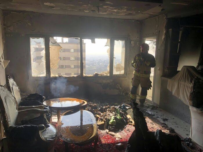 آتش‌سوزی ساختمان ۱۲ طبقه ستارخان تهران سه مصدوم و ۱۵ نجات یافته داشت