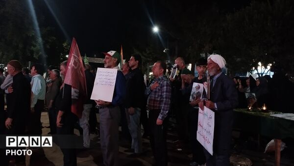 شبِ اشک و عرفان در حسینیه امام خمینی