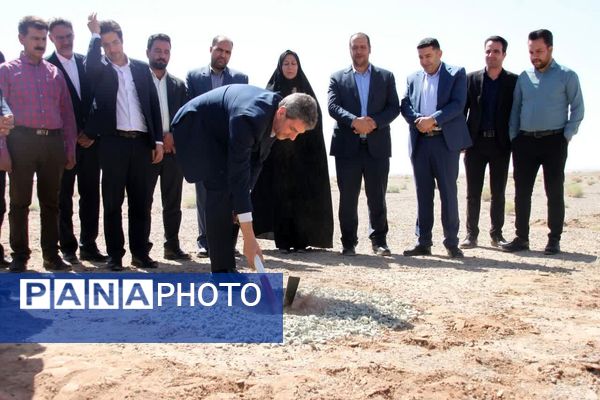 آیین بهره‌برداری از کندرو اصفهان به حبیب آباد 