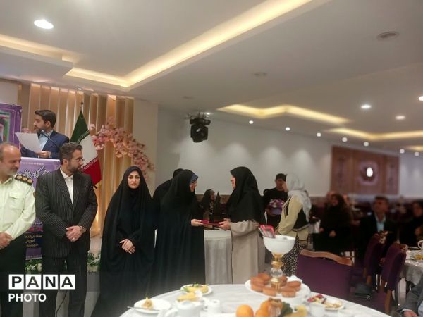 همایش گرامیداشت مقام معلم در فریدونکنار
