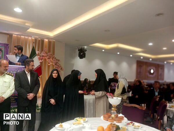 همایش گرامیداشت مقام معلم در فریدونکنار