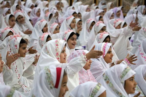 جشن فرشته‌ها، جشن بندگی 