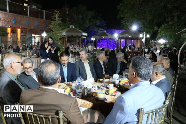 آیین تکریم و تجلیل از فرهیختگان بازنشسته