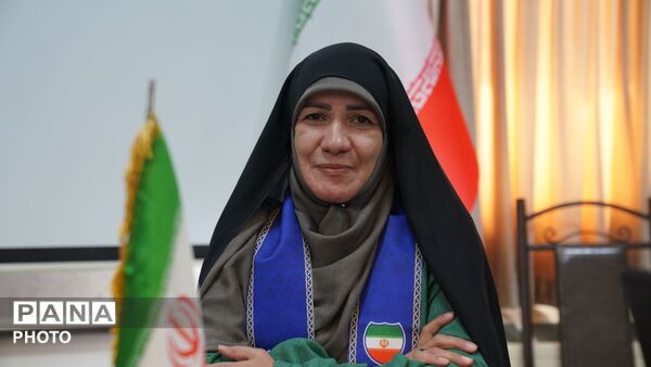 مراسم تجلیل از مربیان برتر پیشتاز و خبرنگاران فعال ناحیه چهار 