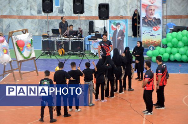 مراسم اختتامیه کلاس‌های اوقات فراغت موسسه امام حسین(ع) در سالن شهدای مدافع حرم