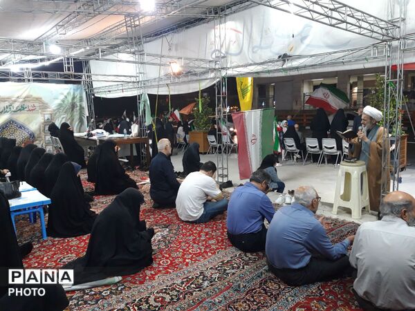 اقامه نماز استغاثه به امام زمان (عج) در موکب حماسه مقاومت دانش آموز 