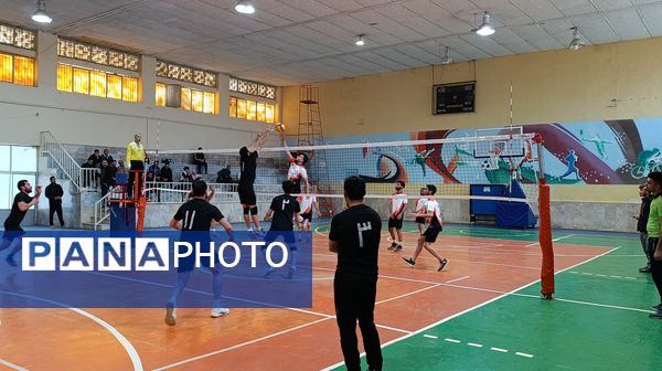 افتتاحیه مسابقات والیبال به‌مناسبت دهه مبارک فجر در نیشابور