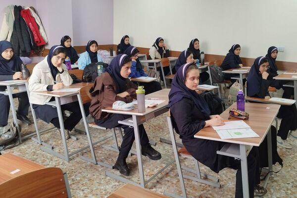 آزمون پایش و درخشش فرزانگان شهریار