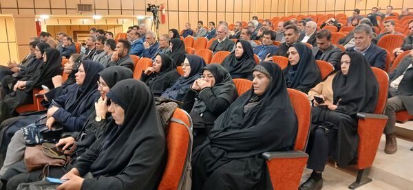 نشست شورای اداری استان چهارمحال و بختیاری با حضور وزیر آموزش و پرورش 