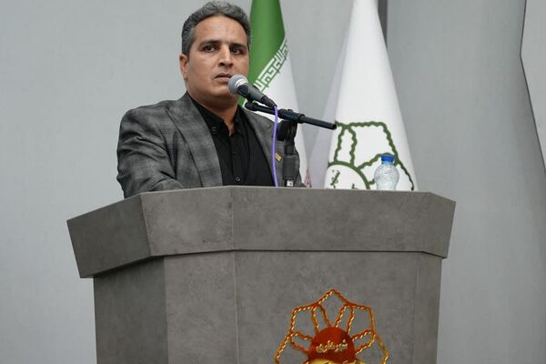 آیین رونمایی از دو اثر فاخر ادبی در شهرداری کهریزک 