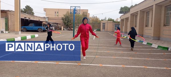 المپیاد ورزشی در دبیرستان عشایری تربیت سیرجان 