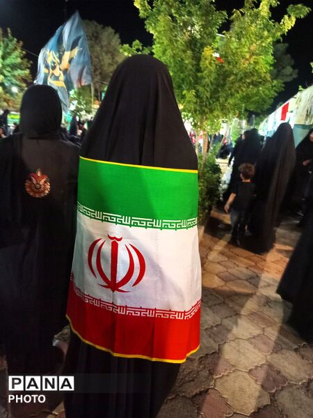 عزاداری شب هفتم محرم در کف خیابان های کاشمر