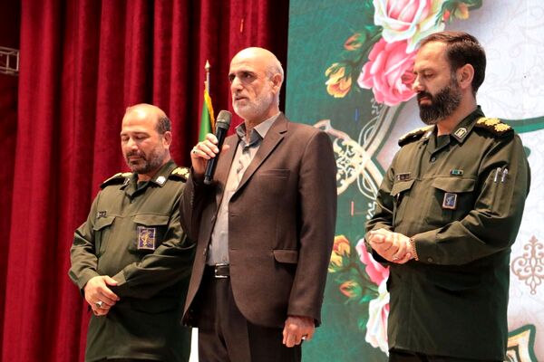 همایش فرماندهان ادوار بسیج ملارد