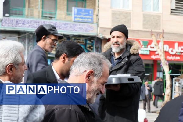 حماسه حضور مردم غیور باقرشهر و کهریزک در راهپیمایی ۲۲بهمن