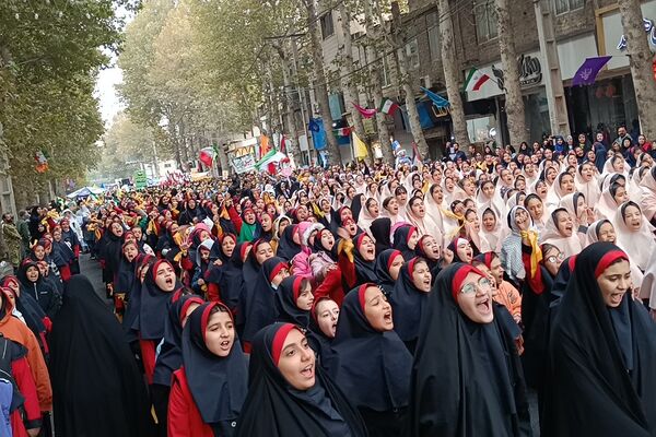  راهپیمایی 13 آبان در شهریار