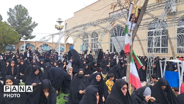 نماز جمعه در شهرستان کاشمر 