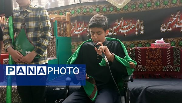 برگزاری مراسم احلی من العسل در شهرضا 