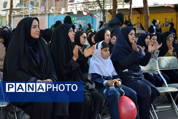 عطر رضوی در جشن نیمه شعبان مدرسه حکمت