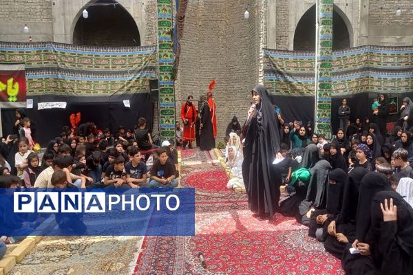 اجتماع بزرگ شیرخوارگان حسینی در شهرستان فاروج 