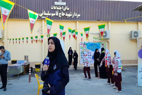 تجلیل از دانش‌آموزان تراز انقلاب اسلامی استان بوشهر
