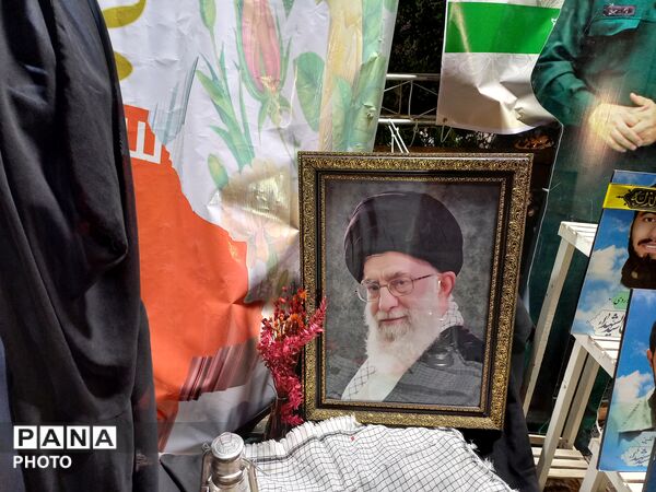 قاب‌های ماندگار از قرارگاه فرهنگی منطقه ۱۰ در هفته معلم 