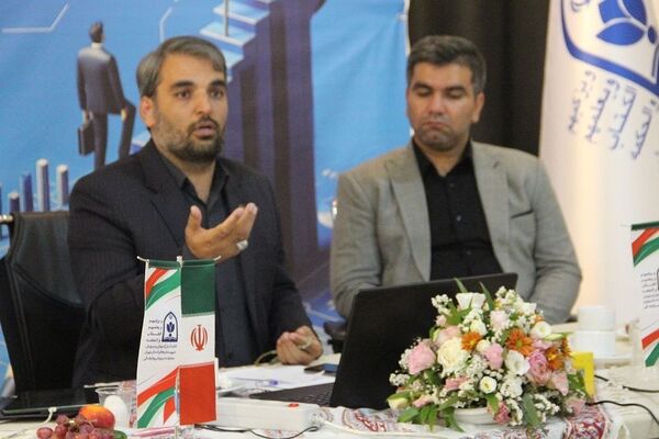 تبیین سیاست‌های ساماندهی منابع انسانی معاونت پرورشی و فرهنگی شهرستان‌های استان تهران در سال تحصیلی ۱۴۰۴-۱۴۰۳