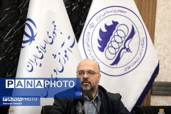 نشست خبری رئیس باشگاه دانش پژوهان جوان