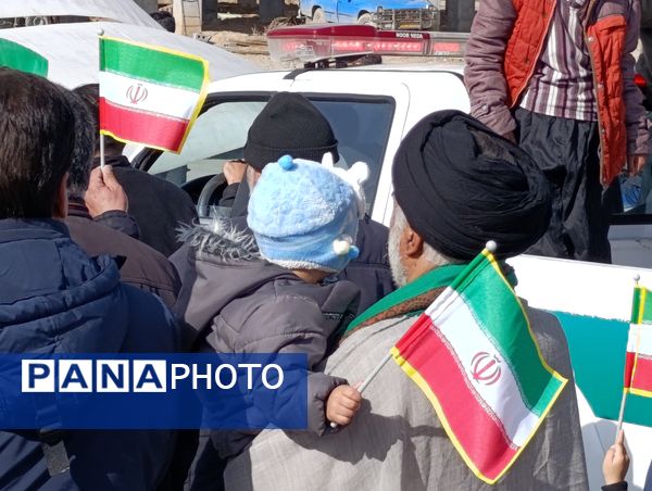 حضور گسترده مردم سفیددشت در راهپیمایی ۲۲ بهمن