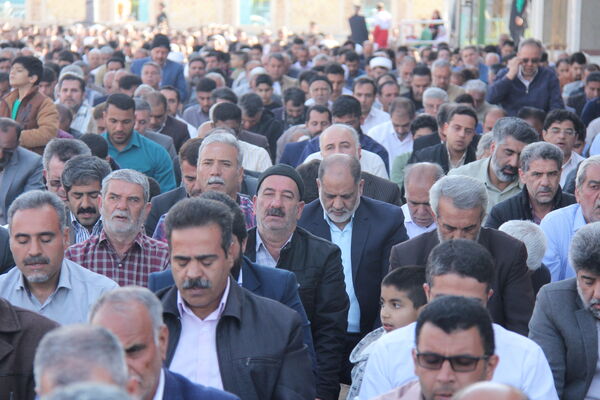 اقامه نماز عید سعید فطر  در شهر یزد