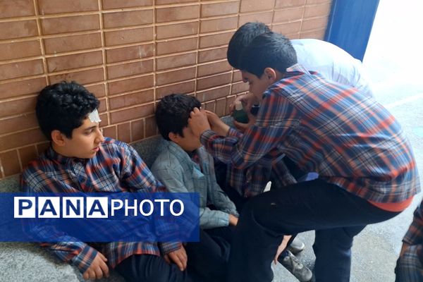 مانور زلزله در دبستان معارف 6 ناحیه 3