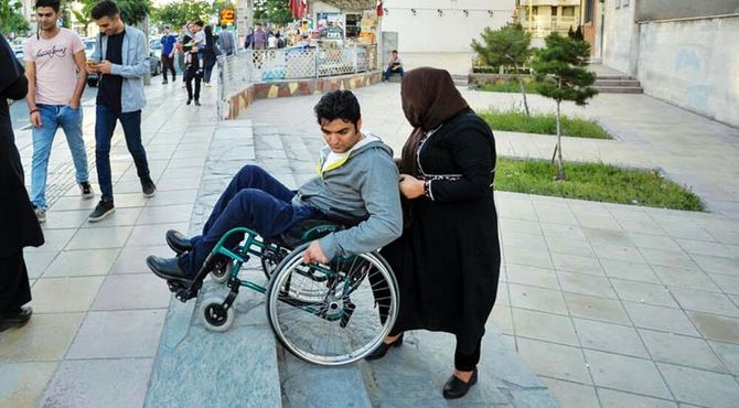زیرساخت ناکافی، چالش جدی افراد دارای معلولیت برای انجام امور روزمره